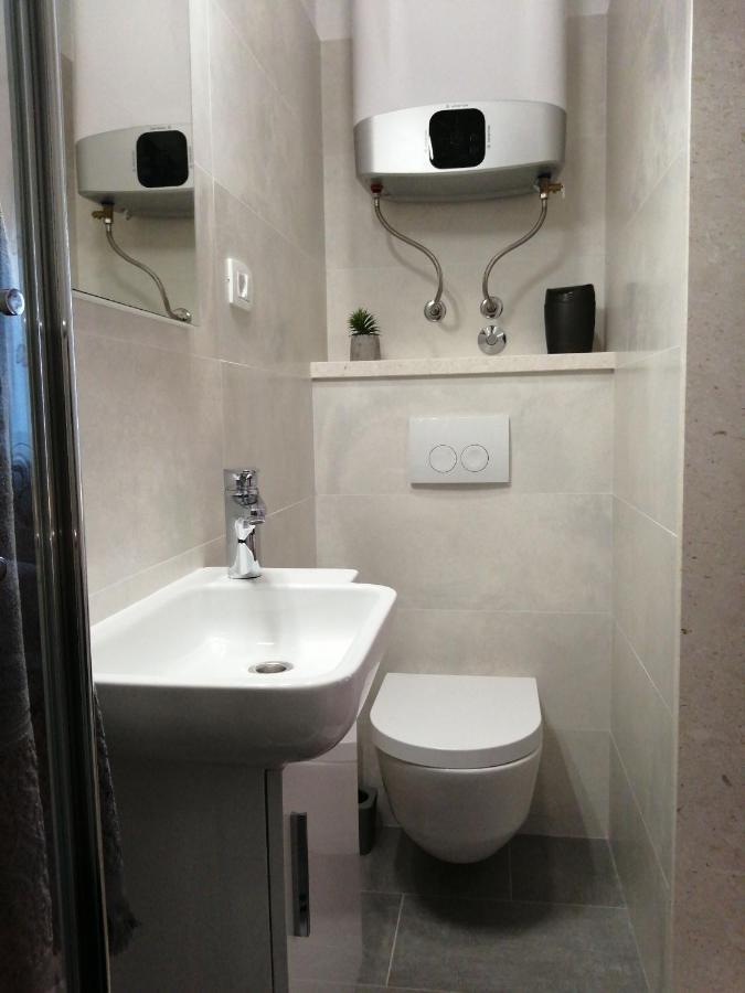 Apartments Jelka Postira Zewnętrze zdjęcie